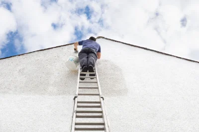 Peinture extérieure à Puycelsi — façades et ravalement